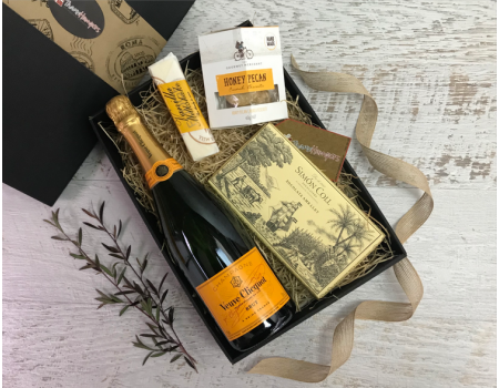 Veuve Clicqout Gift Box